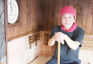 トップサウナーインタビュー3 熱波に笑顔とエンターテイメントを。マグ万平氏 トップサウナーインタビュー3 熱波に笑顔とエンターテイメントを。マグ万平氏