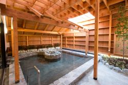 湘南台温泉 らく１