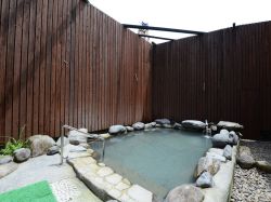 前田温泉 カジロが湯1