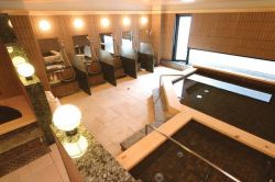 サウナ & スパ ホテルアムゼ 新山口１