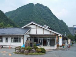 萩阿武川温泉 ふれあい会館１