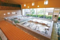 虹の湯二色の浜店1