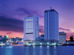 アジュール外観