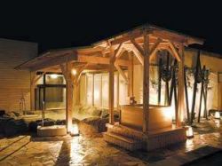 天然温泉まである