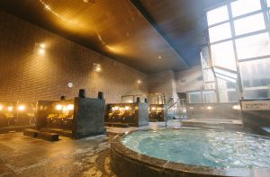 スーパー銭湯 ゆらら1