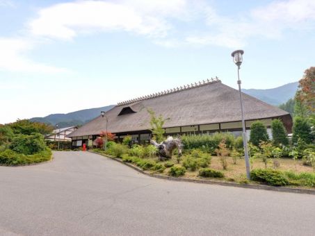 グリーンビレッジ横川 かやぶきの館1