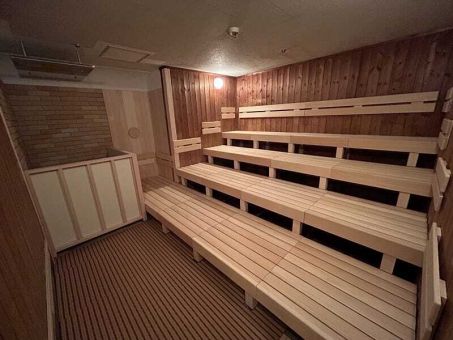 ルネサンス新宿241