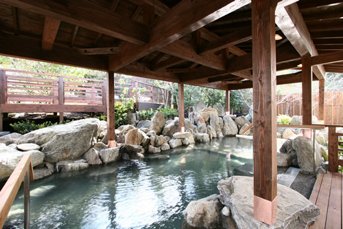 筑紫野温泉アマンディ３