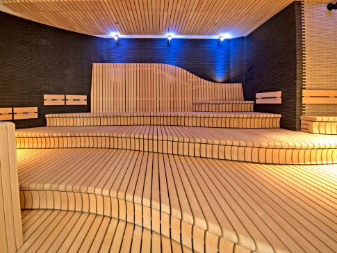 リニューアルして新しいサウナ室