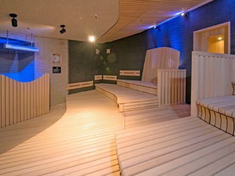 新しくなったサウナ室