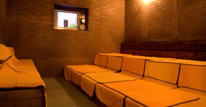 八尾グランドホテル３