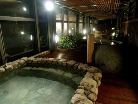 アパホテル＆リゾート〈東京ベイ幕張３