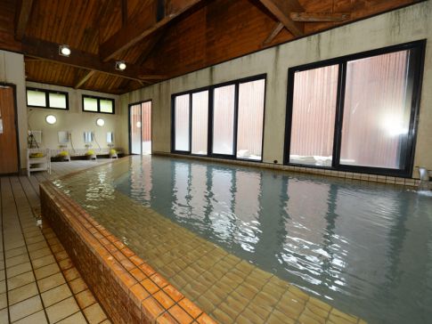 前田温泉 カジロが湯2