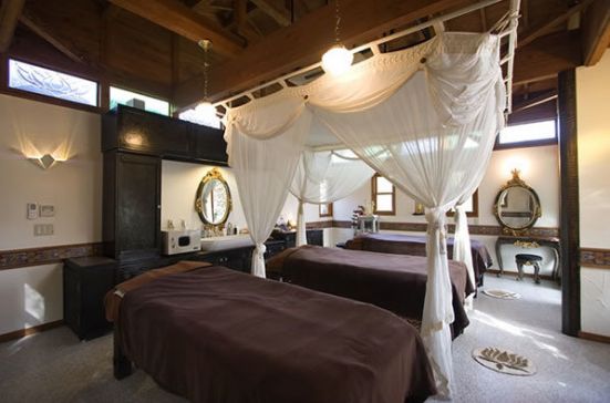 平山温泉 日帰り温泉「華の番台」４