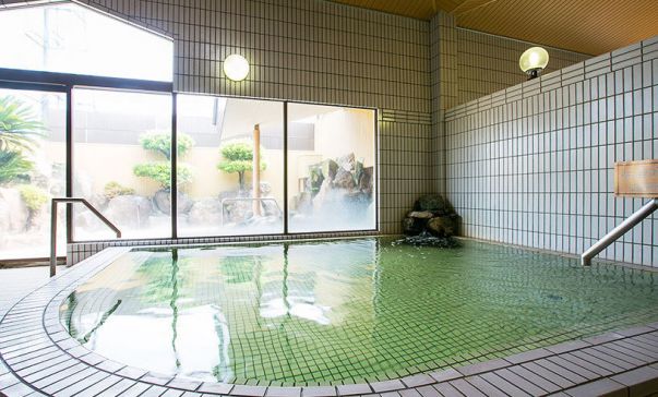 季の邸 鍋田川３