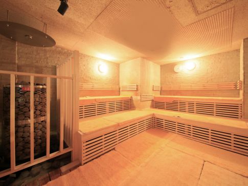 上野ステーションホステル1３