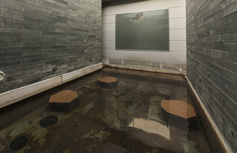 露天は寒さと温かさを同時に感じる